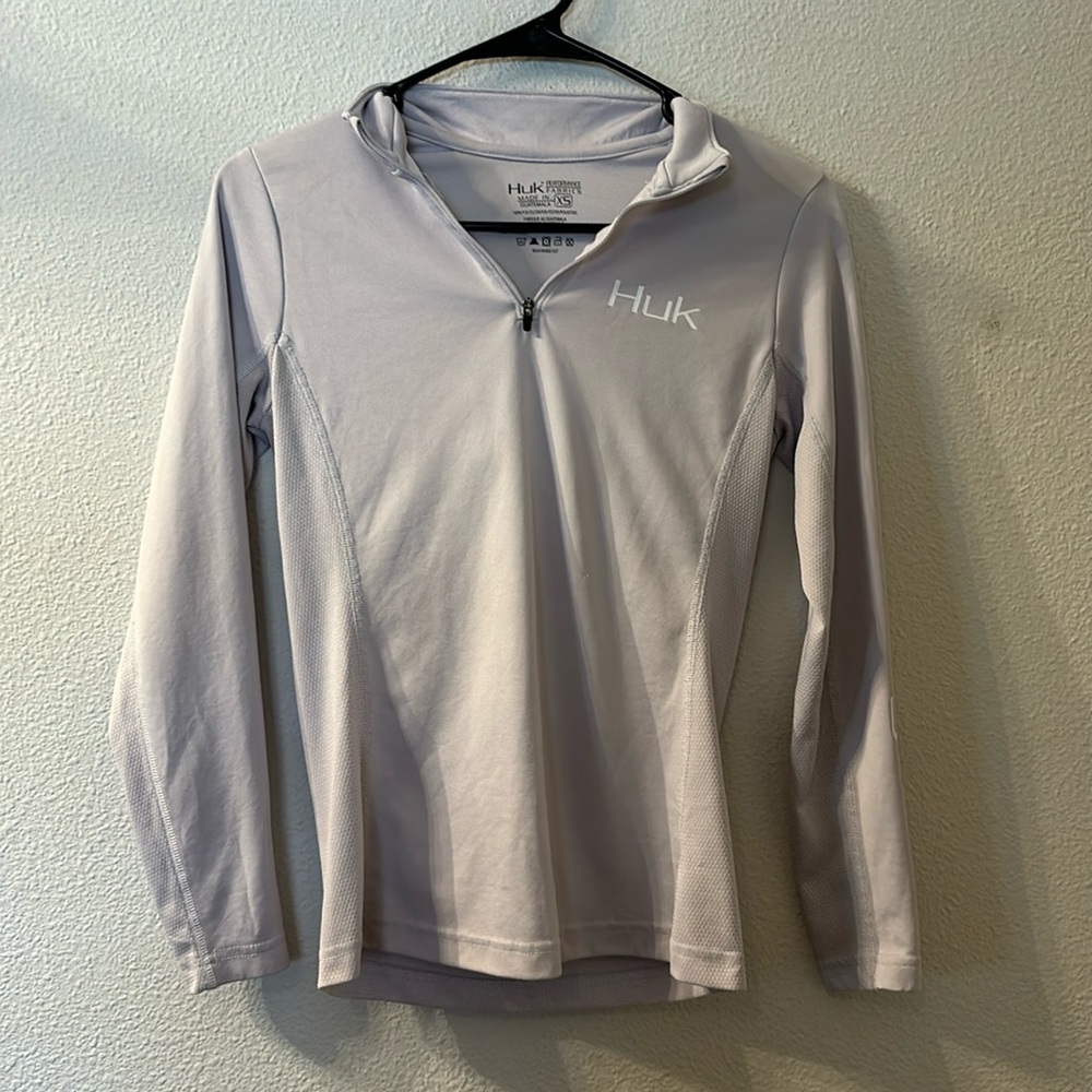 Huk Women's Long Sleeve Quarter-Zip Hoodie in Light Lavender